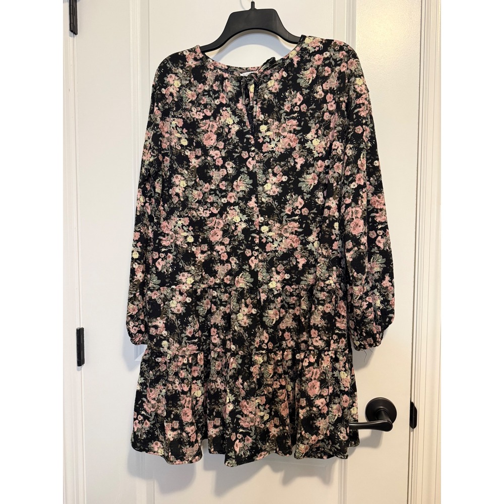 Maurices Floral Tiered Mini Dress Womens Medium Black Pink Excellent Long Sleeve